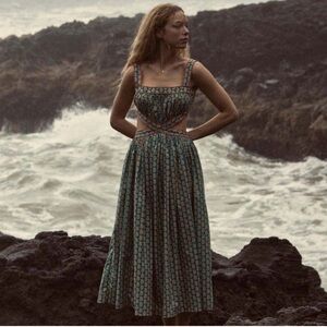 Doen Tasha Maxi Dress in Blue and Brown Paisley